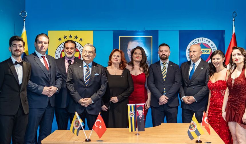 Fenerbahçelilerden Londra’da Görkemli Cumhuriyet Kutlaması