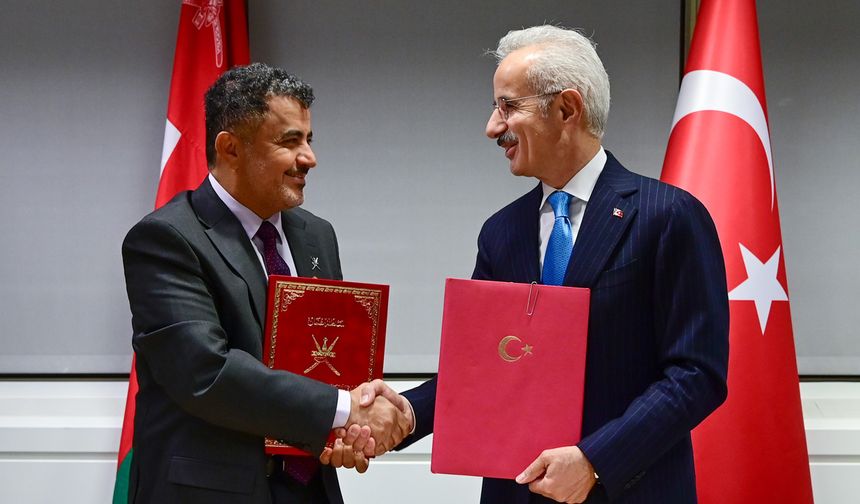 Bakan Uraloğlu'ndan Londra'da Panama Denizcilik Anlaşması Açıklaması