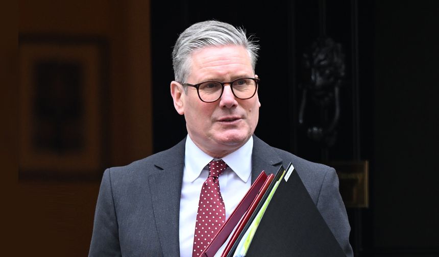 Son Ankete göre İngiltere Başbakanı Starmer kalıcı değil