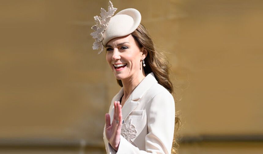 Prenses Kate, Uzun Aradan Sonra Ailesiyle Birlikte Paskalya Ayini’nde