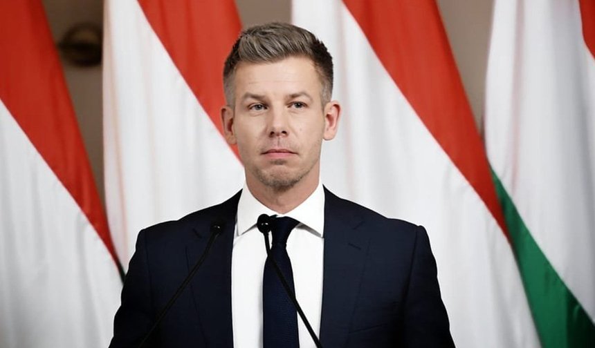 Macaristan’da tarihi sonuç: Magyar zaferini ilan etti