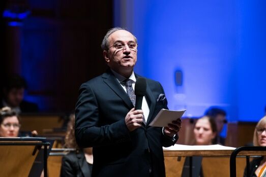 Londra&#039;daki Yunus Emre Enstitüsü’nün, T.C. Cumhurbaşkanlığı himayelerinde düzenlediği anma konseri, T.C. Londra Büyükelçisi Abdurrahman Bilgiç&#039;in Atatürk&#039;ün ölümsüz sözlerini hatırlatmasıyla başladı: