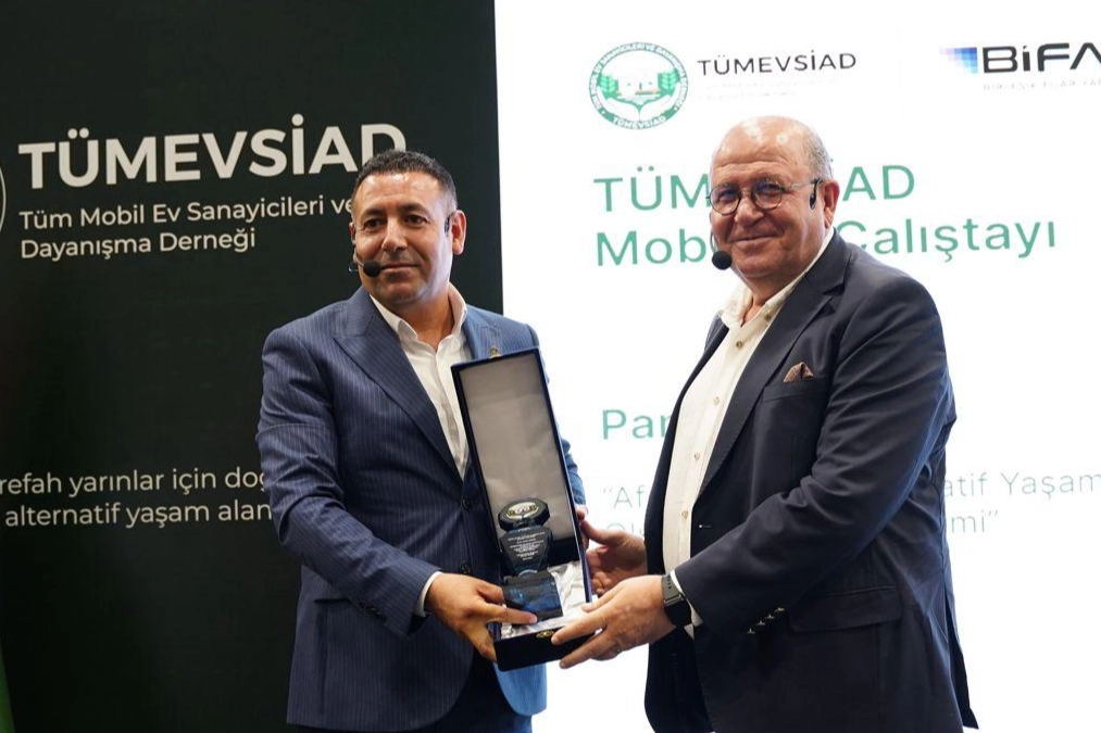 Prof. Dr. Şükrü Ersoy Mobil evler normal yaşamda da kullanılmalı