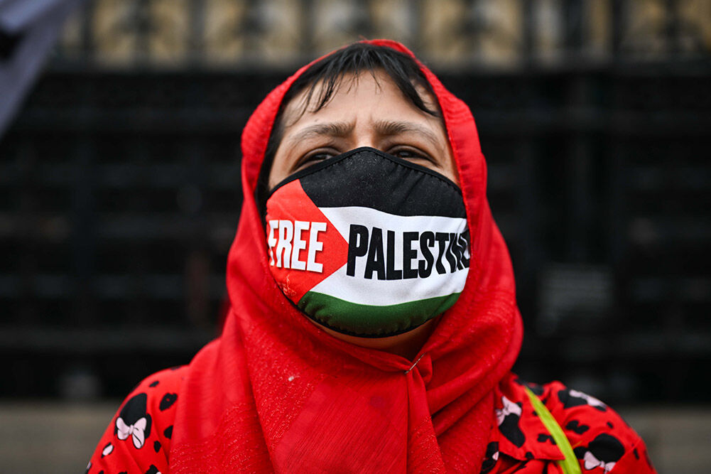 Ingiliz Parlamentosu Gazze Icin Kirmizi Duvar 11