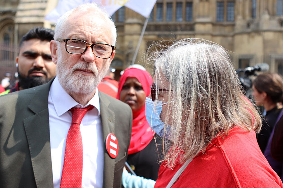 Ingiliz Parlamentosu Gazze Icin Kirmizi Duvar Jeremy Corby 22