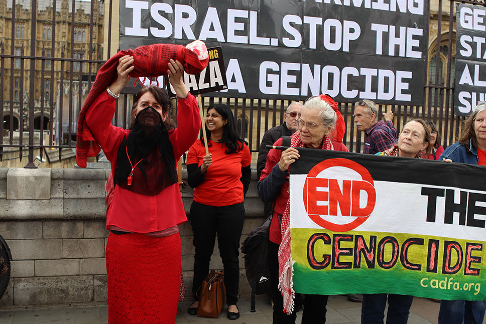 Ingiliz Parlamentosu Gazze Icin Kirmizi Duvar Jeremy Corby 25