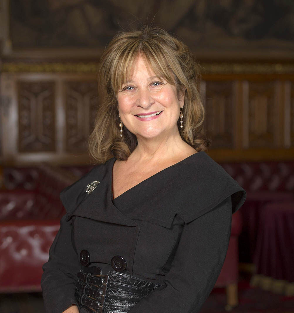 Barones Kennedy 8 Mart Kadinlar Aynur Gokyildiz