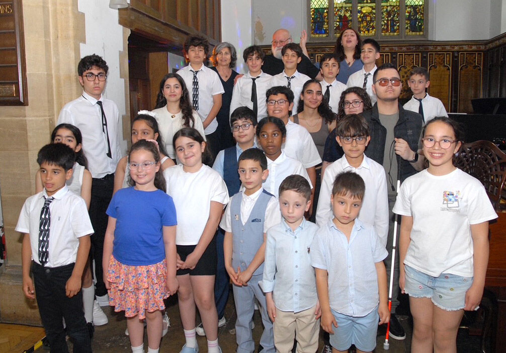 Youngeast Festival 20 Yil Ilk Bolum Sahneye Çıkan Çucuklar Toplu Halde